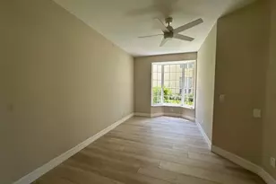 93 Silver Oaks Cir, Naples, FL 34119 - Photo 10
