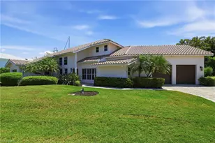 1748 Jewel Box Dr, Sanibel, FL 33957 - Photo 6