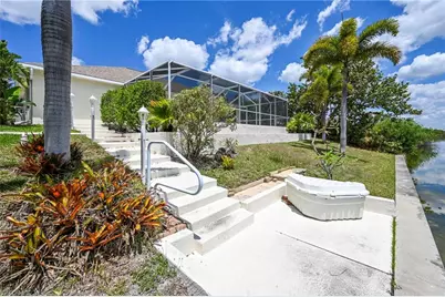2017 NE 5th Pl, Cape Coral, FL 33909 - Photo 32