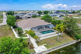 2017 NE 5th Pl, Cape Coral, FL 33909 - Photo 36