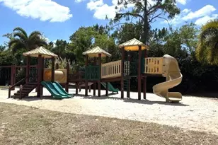 8265 Ibis Club Dr, Naples, FL 34104 - Photo 14