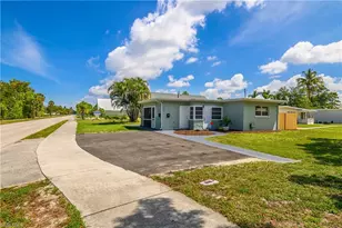 1015 10th Ave N, Naples, FL 34102 - Photo 4