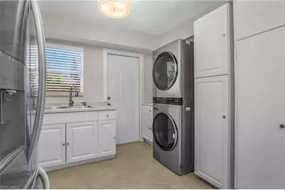 1015 10th Ave N #1011, Naples, FL 34102 - Photo 10