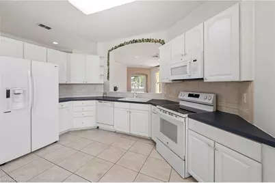 7737 Haverhill Ct, Naples, FL 34104 - Photo 12