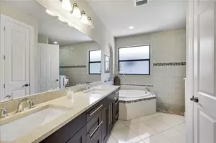 1243 Briarwood Ct, Naples, FL 34104 - Photo 10