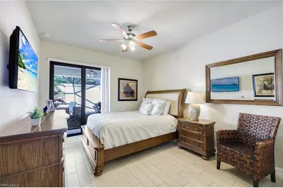 1243 Briarwood Ct, Naples, FL 34104 - Photo 12