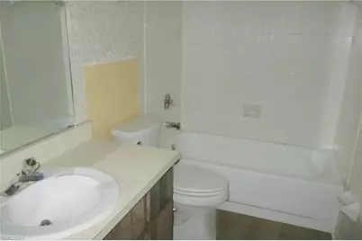 903 SE 20th Ct, Cape Coral, FL 33990 - Photo 20
