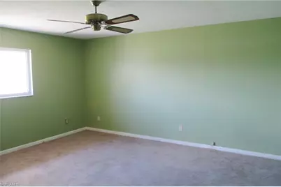 903 SE 20th Ct, Cape Coral, FL 33990 - Photo 16