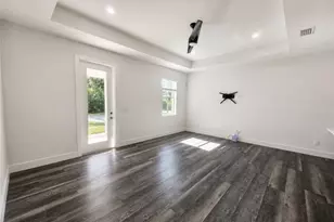 157 Karlow Ave S, Lehigh Acres, FL 33974 - Photo 4