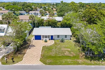 4027 Mindi Ave, Naples, FL 34112 - Photo 2