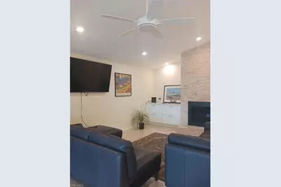 2727 SE 24th Pl, Cape Coral, FL 33904 - Photo 10