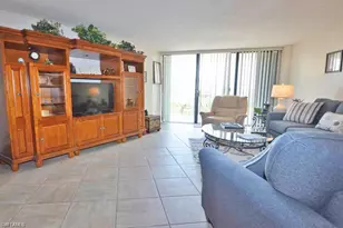 260 Seaview Ct, Marco Island, FL 34145 - Photo 2