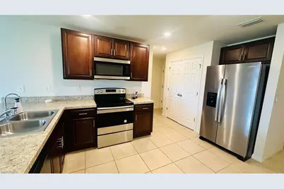 3903 16th St SW, Lehigh Acres, FL 33976 - Photo 4