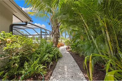 214 Torrey Pines Pt, Naples, FL 34113 - Photo 22