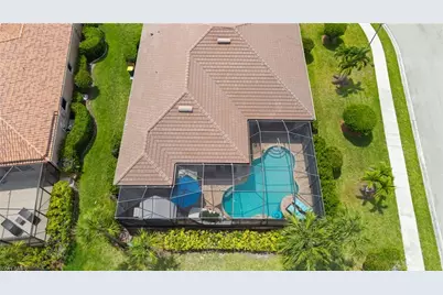 7933 Founders Cir, Naples, FL 34104 - Photo 42
