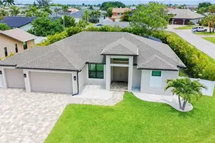 1401 SW 49th Terrace, Cape Coral, FL 33914 - Photo 4