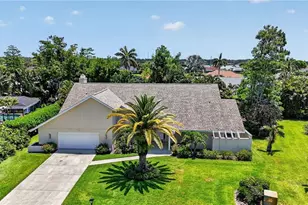 2278 Royal Ln, Naples, FL 34112 - Photo 2