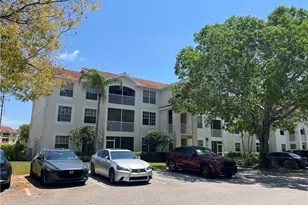 4620 St Croix Ln, Naples, FL 34109 - Photo 2