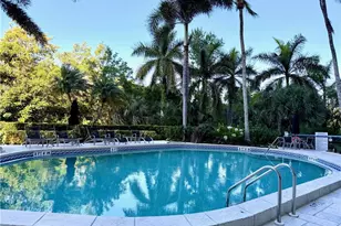 5555 Heron Point Dr, Naples, FL 34108 - Photo 8
