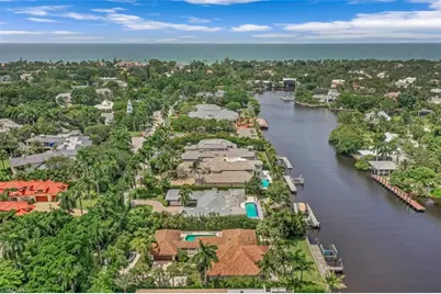 655 Galleon Dr, Naples, FL 34102 - Photo 48