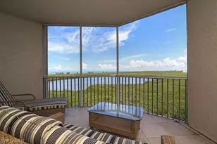 295 Grande Way, Naples, FL 34110 - Photo 10