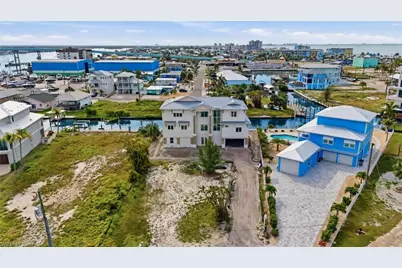 740 Matanzas Ct, Fort Myers Beach, FL 33931 - Photo 10