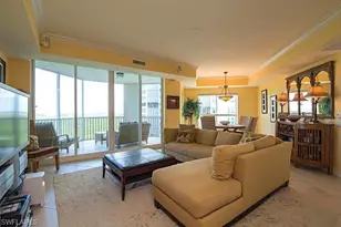 295 Grande Way, Naples, FL 34110 - Photo 2