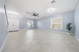 15078 Topsail Ct, Naples, FL 34119 - Photo 6