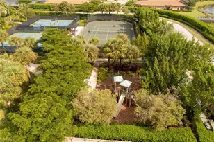 8013 Calle Canovas Ct, Naples, FL 34114 - Photo 32