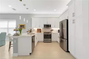 12377 Dahlia Ct, Naples, FL 34120 - Photo 2