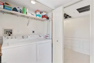 6849 Grenadier Blvd, Naples, FL 34108 - Photo 34