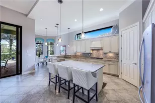 7546 Lantana Cir, Naples, FL 34119 - Photo 8
