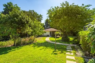 610 West St, Naples, FL 34108 - Photo 6