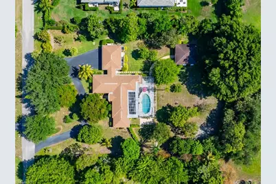 610 West St, Naples, FL 34108 - Photo 10