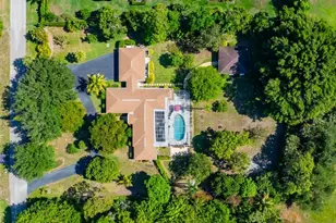 610 West St, Naples, FL 34108 - Photo 10