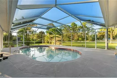 6011 Sea Grass Ln, Naples, FL 34116 - Photo 6