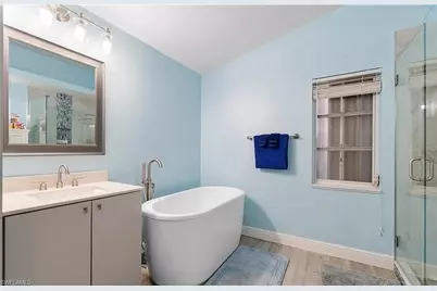 6011 Sea Grass Ln, Naples, FL 34116 - Photo 16