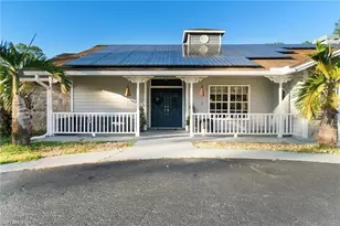 6011 Sea Grass Ln, Naples, FL 34116 - Photo 4