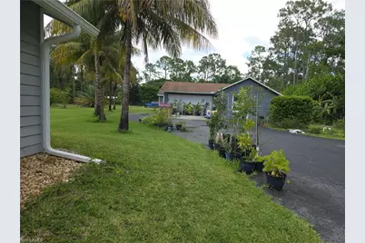 6011 Sea Grass Ln, Naples, FL 34116 - Photo 10