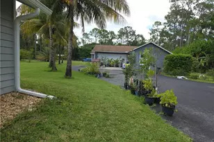 6011 Sea Grass Ln, Naples, FL 34116 - Photo 10