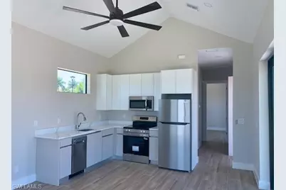 5573 Laguna Caribe Cir, Fort Myers, FL 33905 - Photo 2