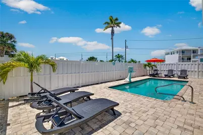 5612 Easy St, Fort Myers Beach, FL 33931 - Photo 2