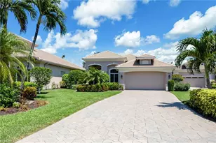 840 Villa Florenza Dr, Naples, FL 34119 - Photo 2