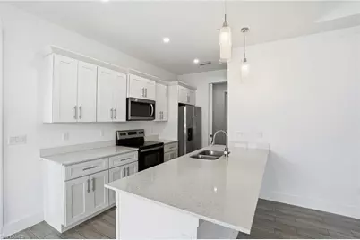 326 NE 20th Ter, Cape Coral, FL 33909 - Photo 12