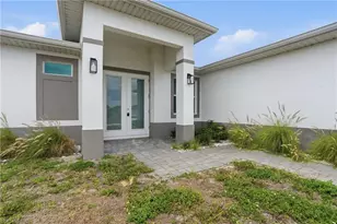 326 NE 20th Terrace, Cape Coral, FL 33909 - Photo 2