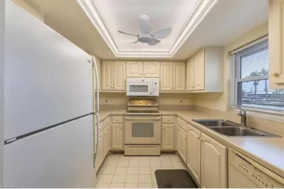 5483 Rattlesnake Hamm Rd #B-201, Naples, FL 34113 - Photo 10