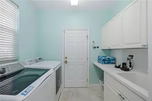 2292 Island Cove Cir, Naples, FL 34109 - Photo 28