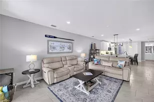 14582 Edgewater Cir, Naples, FL 34114 - Photo 2