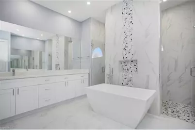 610 25th Ave NW, Naples, FL 34120 - Photo 32