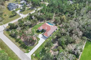 610 25th Ave NW, Naples, FL 34120 - Photo 2